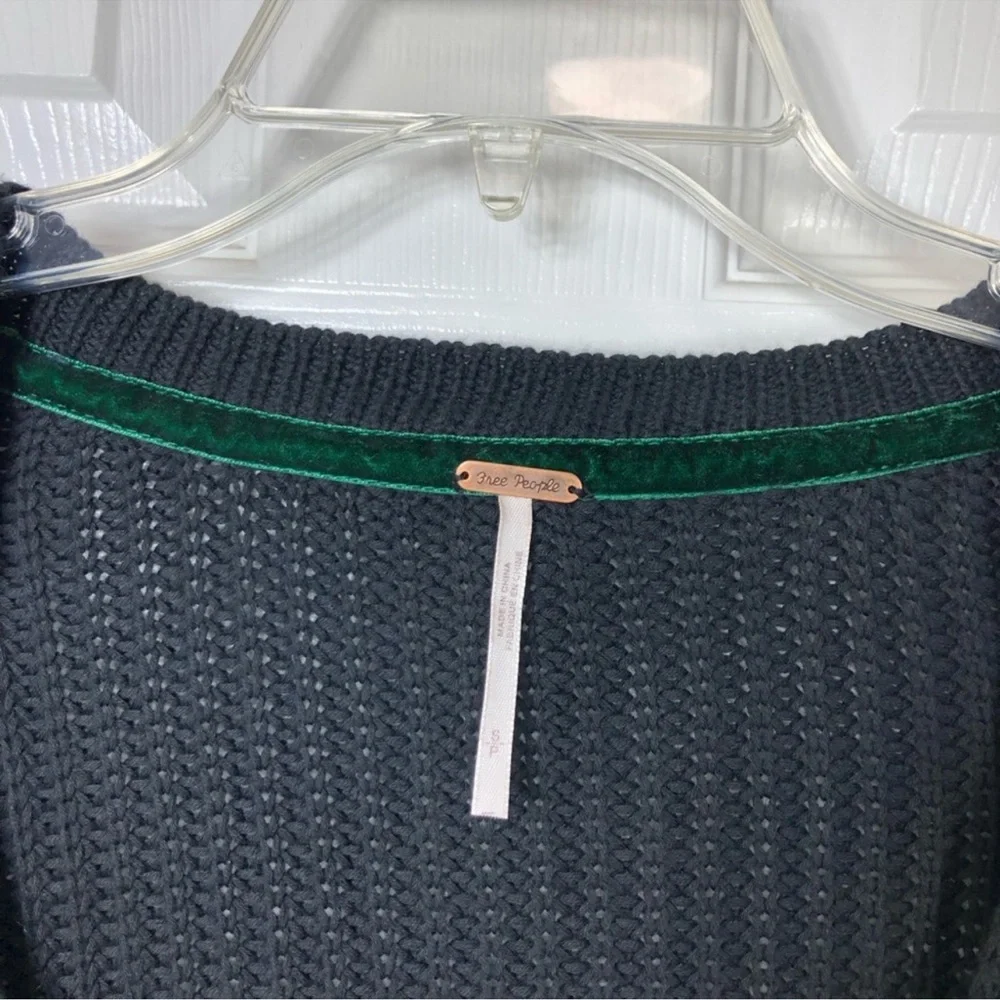 Free People Damsel‎ Flare Sleeve Cable Knit Black Pullover Sweater S